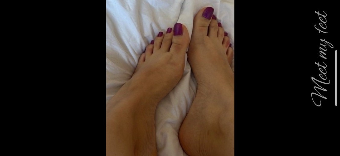 Leaa Meet My Feet - Leaa