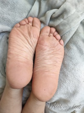 FeetgiirlBdx FeetgiirlBdx