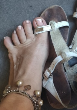 FeetgiirlBdx FeetgiirlBdx